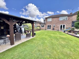 Photo 21- click for photo gallery